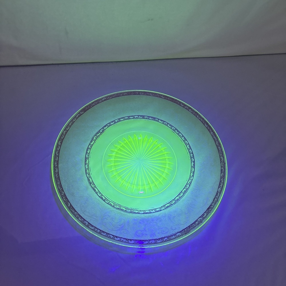 Uranium Starburst Antique Green Glass Etched Gilded Plate